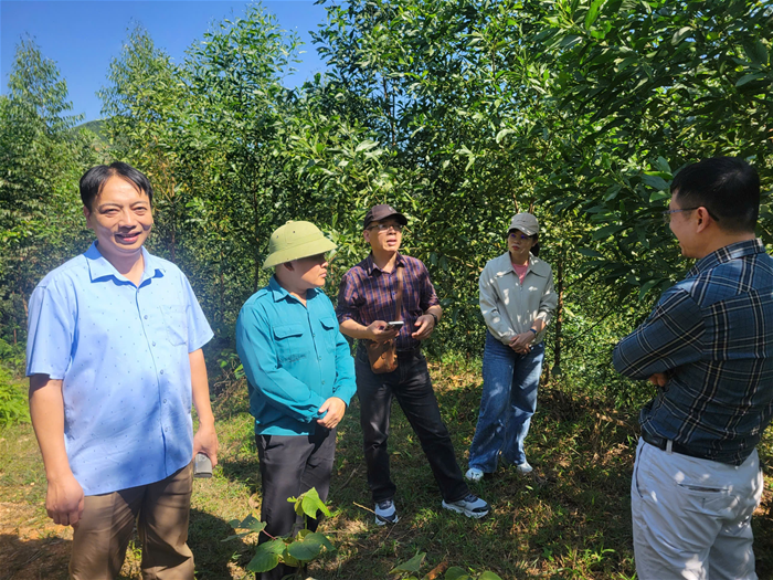 Trung tâm Thực nghiệm và Chuyển giao công nghệ làm việc với nhóm Phát triển bền vững IWAY Must của IKEA