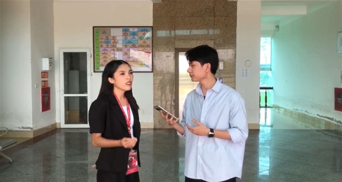 Phỏng vấn sinh viên Philippines thực tập tại Trường Đại học Tân Trào
