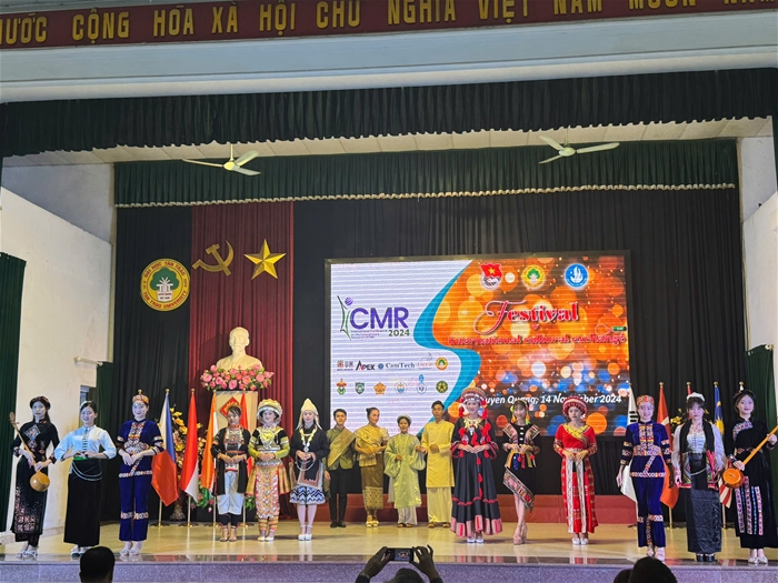 Phát huy hiệu quả mô hình Phát triển năng lực hội nhập cho sinh viên Trường Đại học Tân Trào