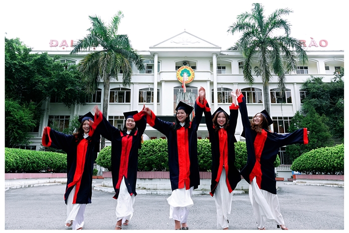 Quyết định Công nhận điểm chuẩn trúng tuyển các ngành đào tạo hệ chính quy đợt tuyển sinh 1 năm 2026