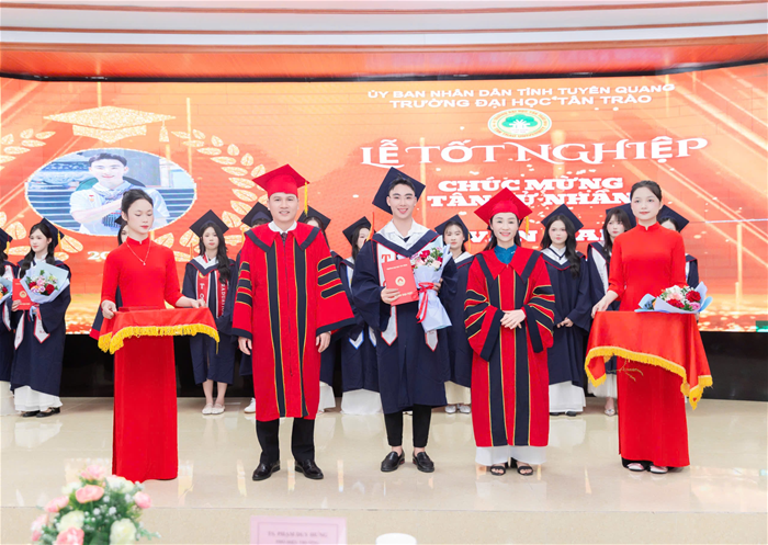 Từ giảng đường Trường Đại học Tân Trào đến bục giảng - hành trình tiếp nối khát vọng cống hiến