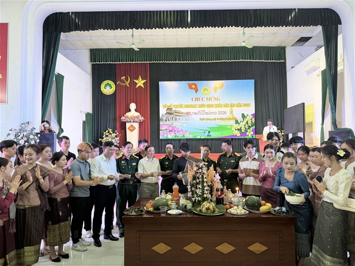 Rộn ràng chương trình Chào mừng Tết Cổ truyền Bunpimay năm 2026 cho lưu học sinh Lào tại Trường Đại học Tân Trào 