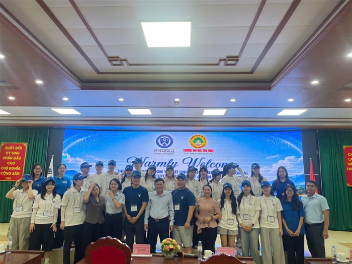 Trường Đại học Tân Trào đón tiếp Đoàn công tác Đại học Yonsei, Hàn Quốc Trường Đại học Tân Trào đón tiếp Đoàn công tác Đại học Yonsei, Hàn Quốc