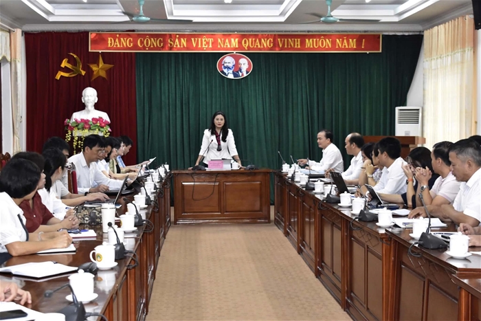 Phó Chủ tịch UBND tỉnh Vương Ngọc Hà làm việc với Trường Đại học Tân Trào về phát triển giáo dục Phó Chủ tịch UBND tỉnh Vương Ngọc Hà làm việc với Trường Đại học Tân Trào về phát triển giáo dục