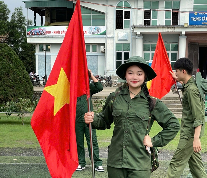 Hành trình chọn nghề từ trái tim: câu chuyện của sinh viên Hà Khánh Châu – ngành Giáo dục tiểu học