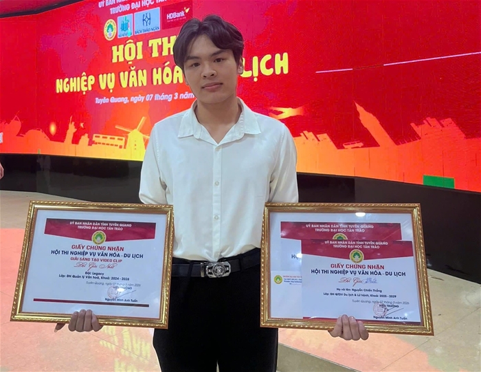 Theo đuổi đam mê ngành du lịch: Câu chuyện của sinh viên Nguyễn Chiến Thắng Theo đuổi đam mê ngành du lịch: Câu chuyện của sinh viên Nguyễn Chiến Thắng