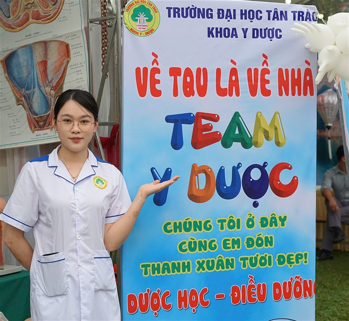 Hà Thị Hương Na và câu chuyện chọn ngành Điều dưỡng Hà Thị Hương Na và câu chuyện chọn ngành Điều dưỡng