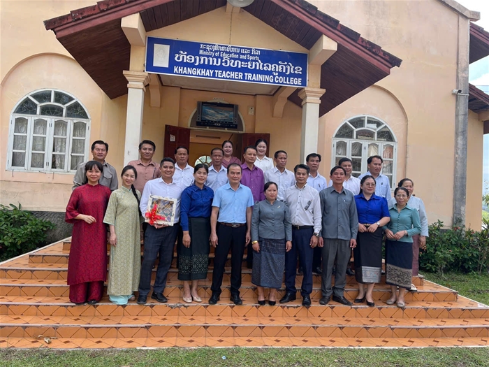 Trường Đại học Tân Trào tăng cường hợp tác quốc tế tại nước CHDCND Lào Trường Đại học Tân Trào tăng cường hợp tác quốc tế tại nước CHDCND Lào